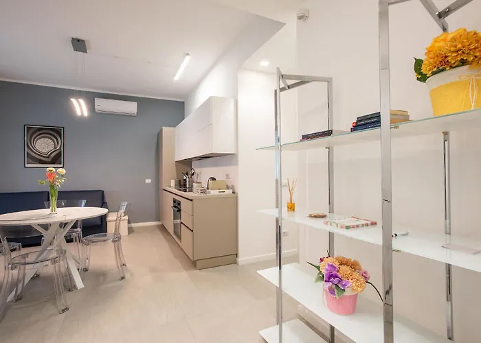 6 Fermate Dal Centro, Residenza Marchese