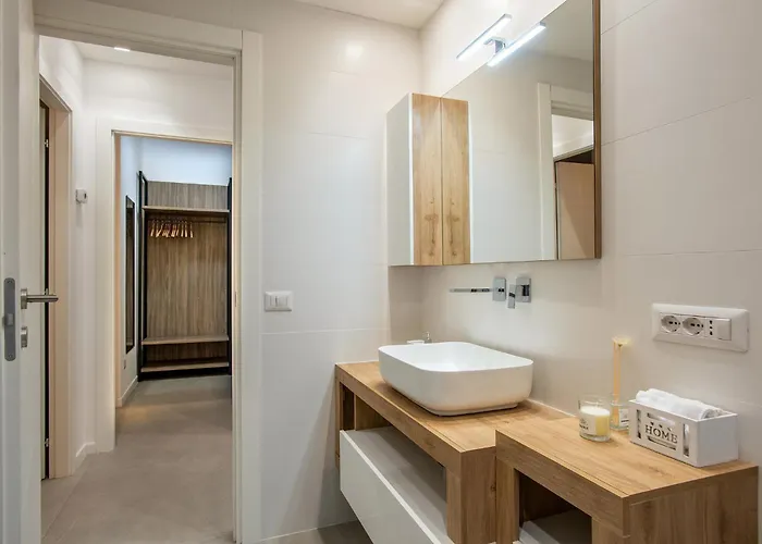 6 Fermate Dal Centro, Residenza Marchese Apartment *