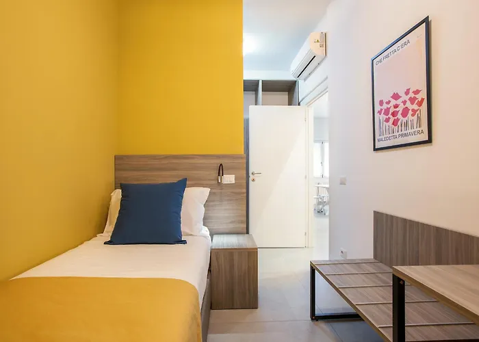 6 Fermate Dal Centro, Residenza Marchese Rom