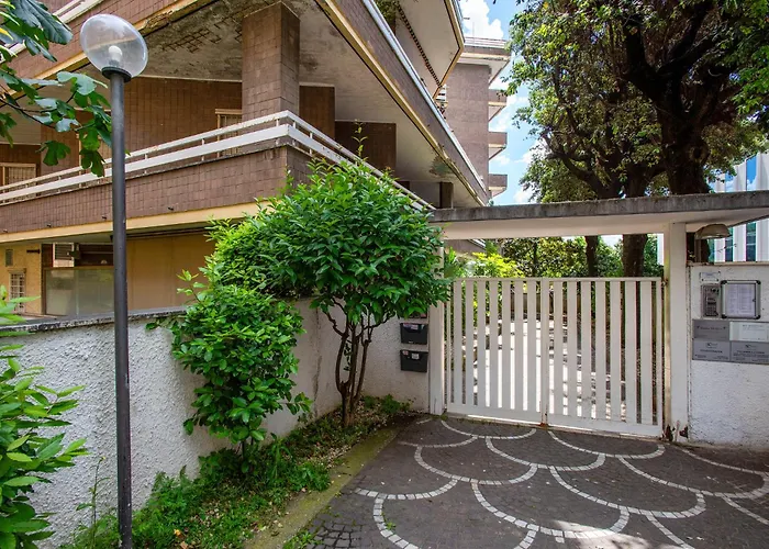 6 Fermate Dal Centro, Residenza Marchese Apartment Rom