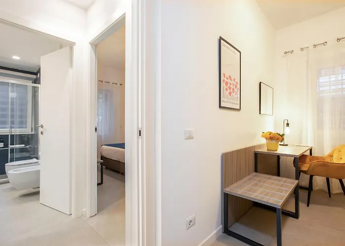6 Fermate Dal Centro, Residenza Marchese Rom