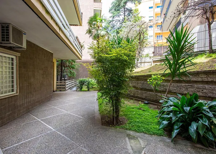 6 Fermate Dal Centro, Residenza Marchese